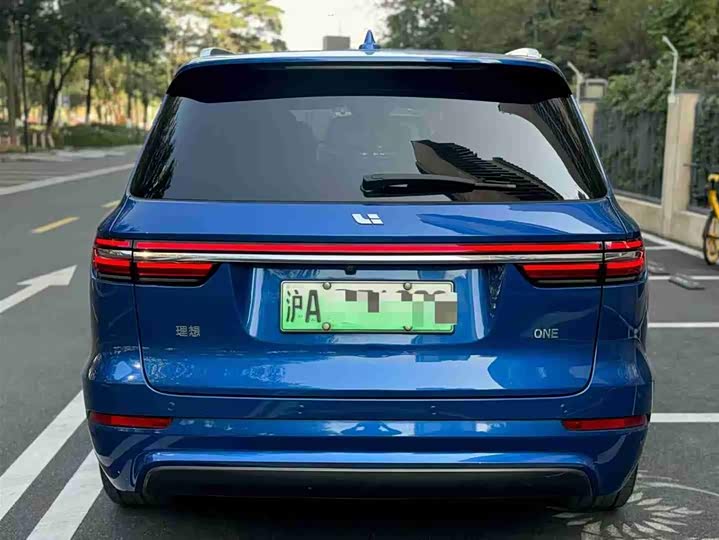 Фото 5 - LiXiang One