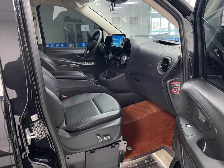 Фото 6 - Mercedes-Benz Vito