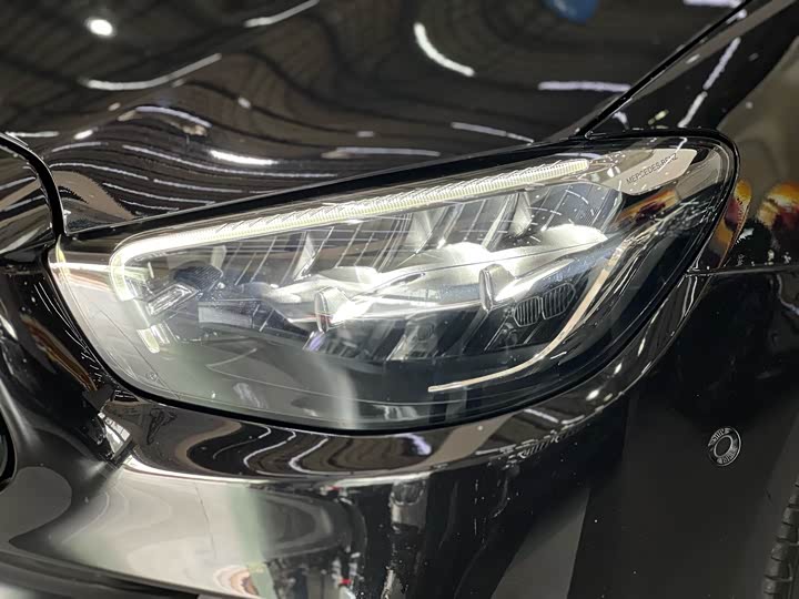 Фото 4 - Mercedes-Benz E-Class