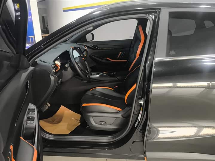 Фото 9 - Changan Oshan X5