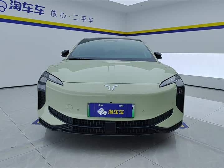 Фото 2 - Hongqi EH7