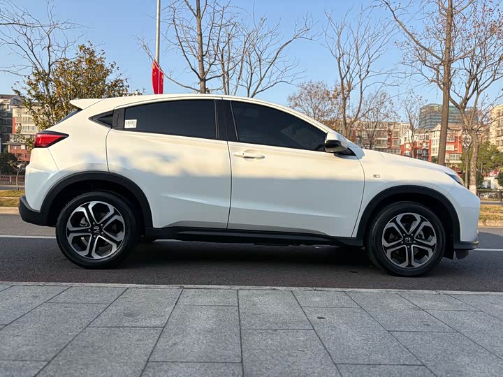 Фото 8 - Honda XR-V