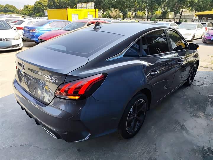 Фото 7 - MG Motor 5