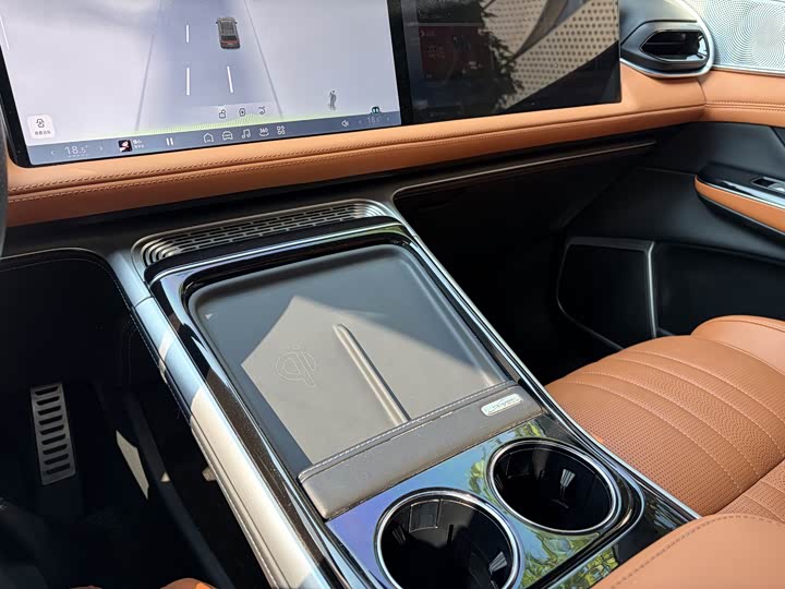 Фото 8 - XPeng G9