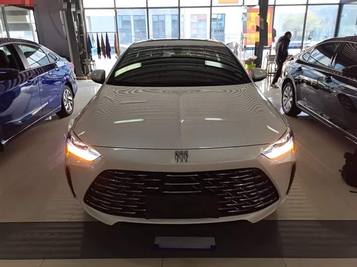 Фото 3 - Buick Regal