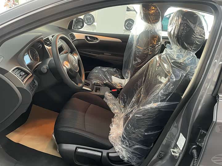 Фото 5 - Nissan Sylphy