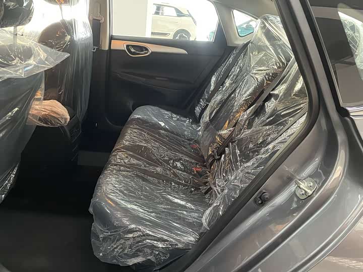 Фото 6 - Nissan Sylphy