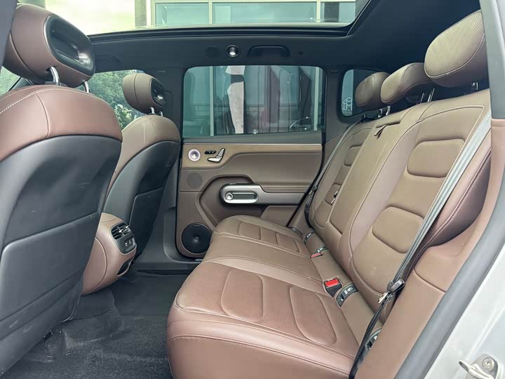 Фото 8 - Smart #5