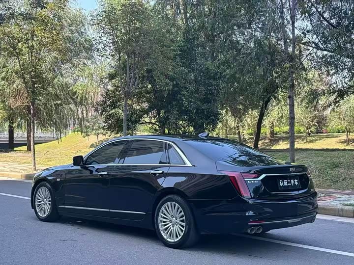 Фото 7 - Cadillac CT6