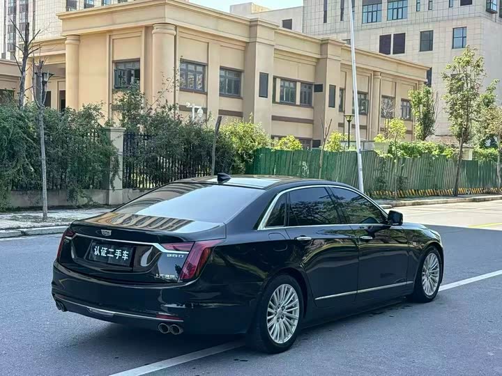 Фото 9 - Cadillac CT6