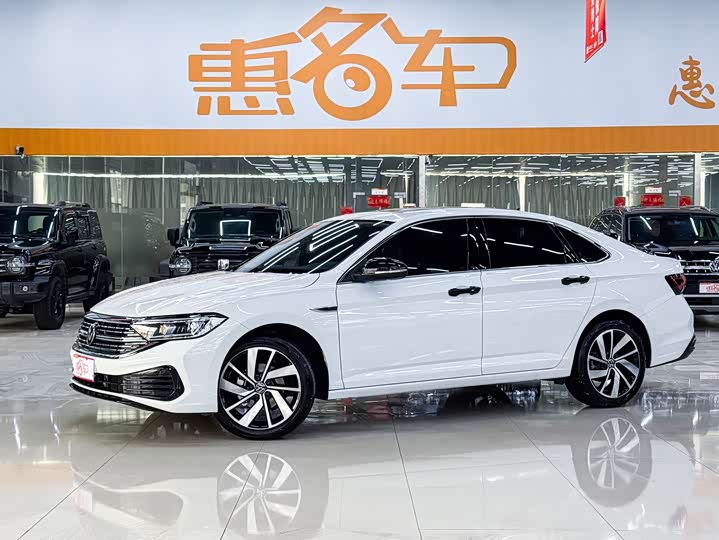 Фото 1 - Volkswagen Sagitar L