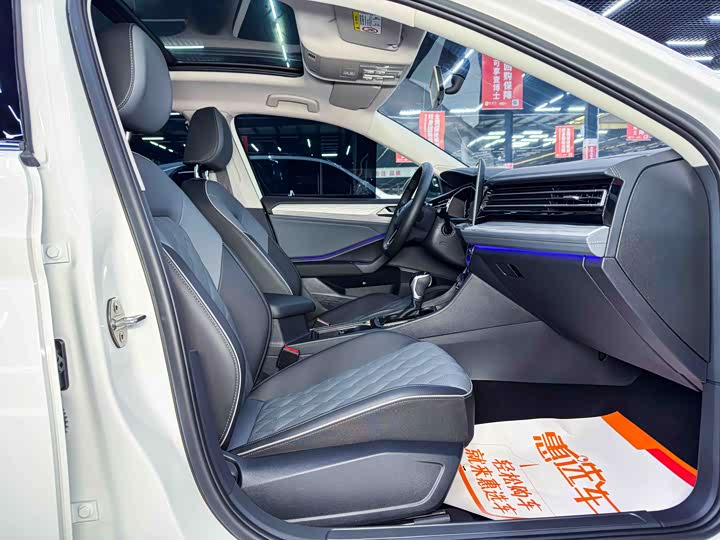 Фото 8 - Volkswagen Sagitar L