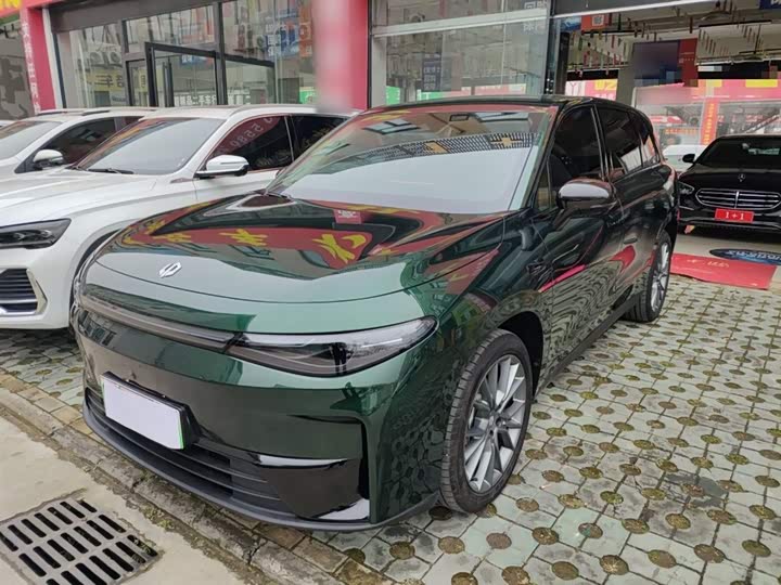 Фото 2 - Leapmotor C10