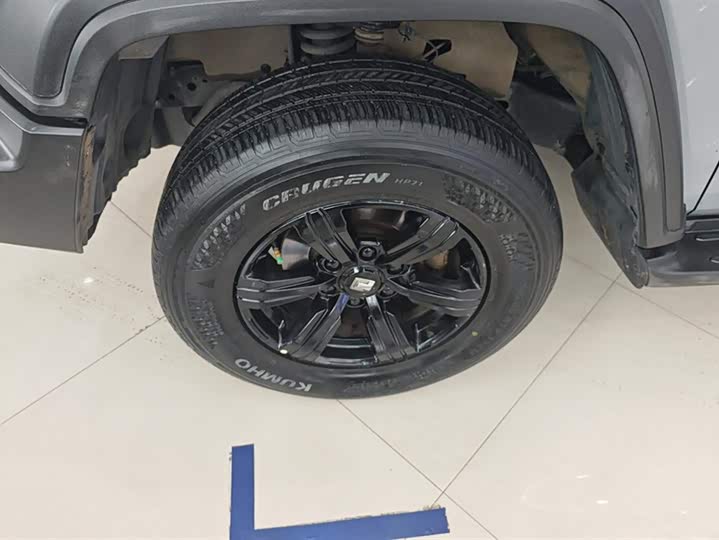 Фото 6 - Tank 300