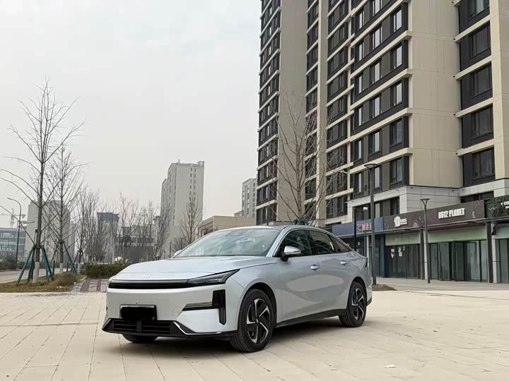 Фото 1 - Geely Galaxy L6