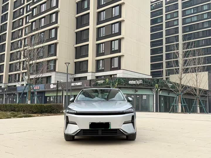 Фото 2 - Geely Galaxy L6