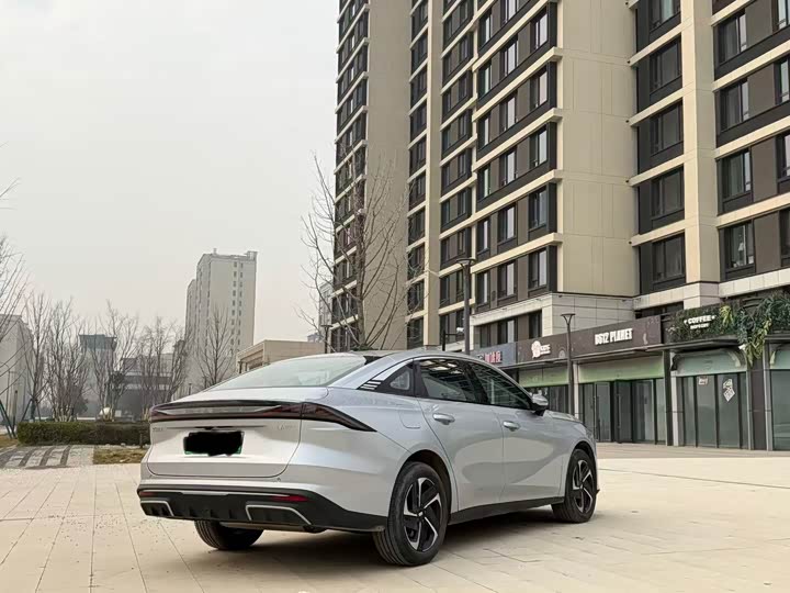 Фото 9 - Geely Galaxy L6