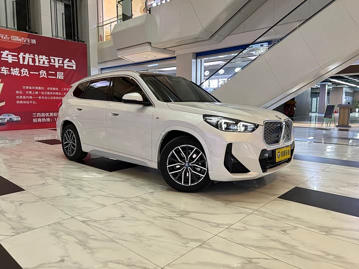 Фото 1 - BMW iX1