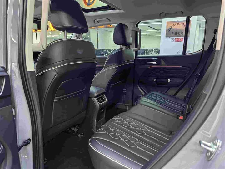 Фото 5 - Tank 300