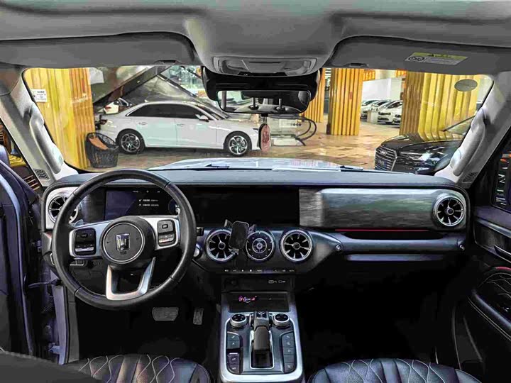 Фото 6 - Tank 300