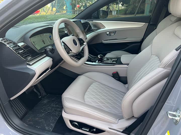 Фото 4 - BYD Han