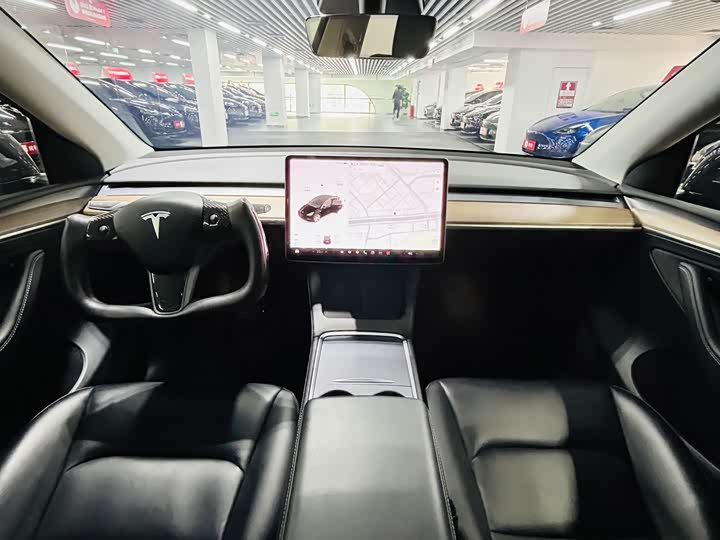 Фото 9 - Tesla Model Y