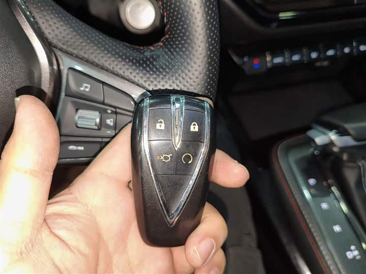 Фото 9 - Changan Oshan X5