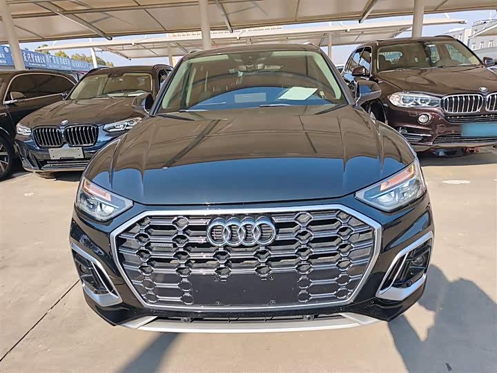 Фото 3 - Audi Q5L