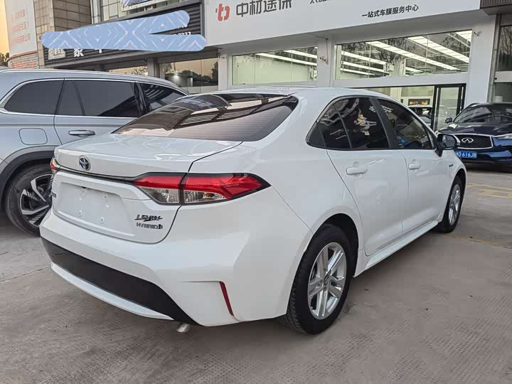 Фото 4 - Toyota Levin