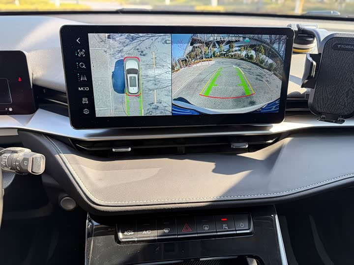 Фото 8 - Haval H6