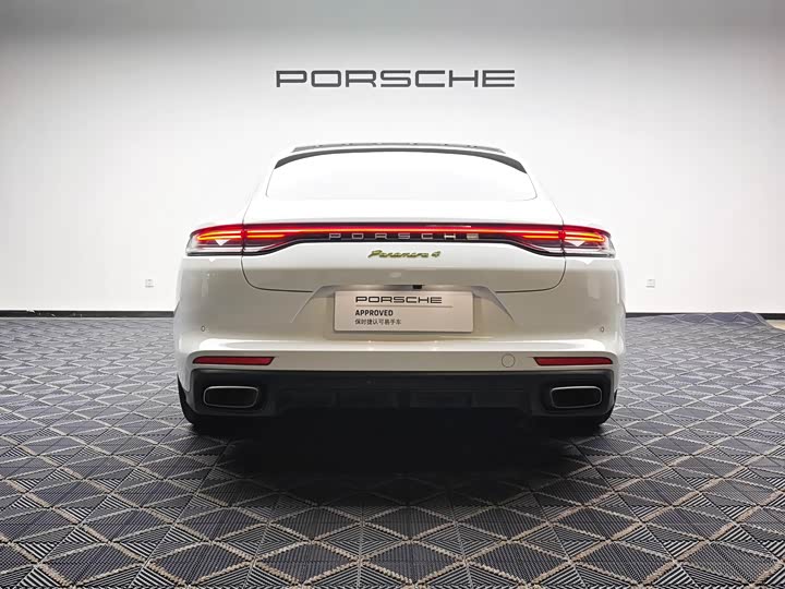 Фото 7 - Porsche Panamera Hybrid