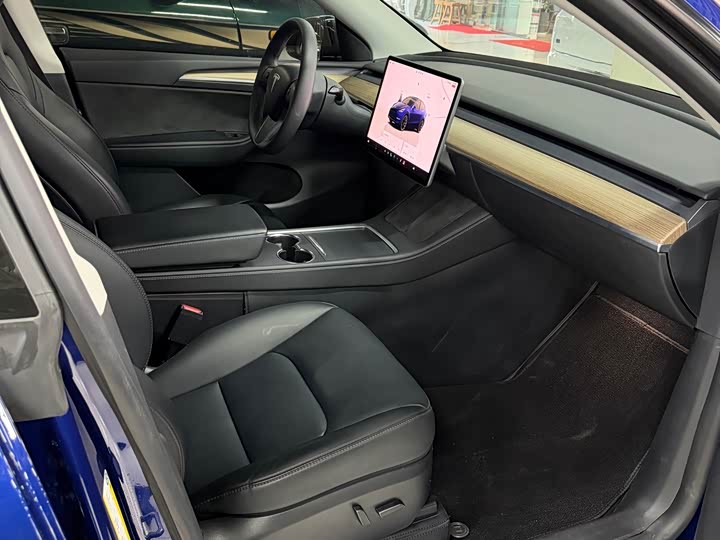 Фото 5 - Tesla Model Y