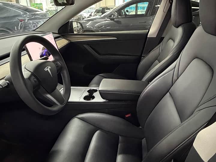 Фото 7 - Tesla Model Y