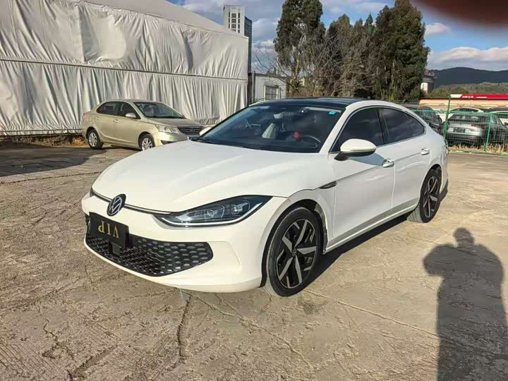 Фото 1 - Volkswagen Lamando L