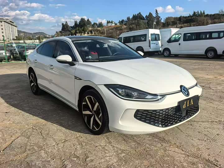 Фото 3 - Volkswagen Lamando L