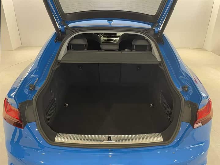 Фото 6 - Audi A5