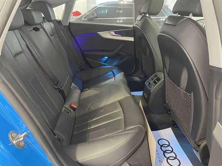 Фото 8 - Audi A5