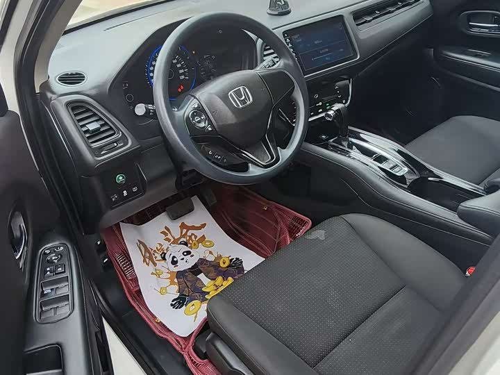 Фото 8 - Honda Vezel