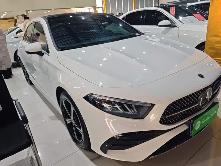 Фото 4 - Mercedes-Benz A-Class