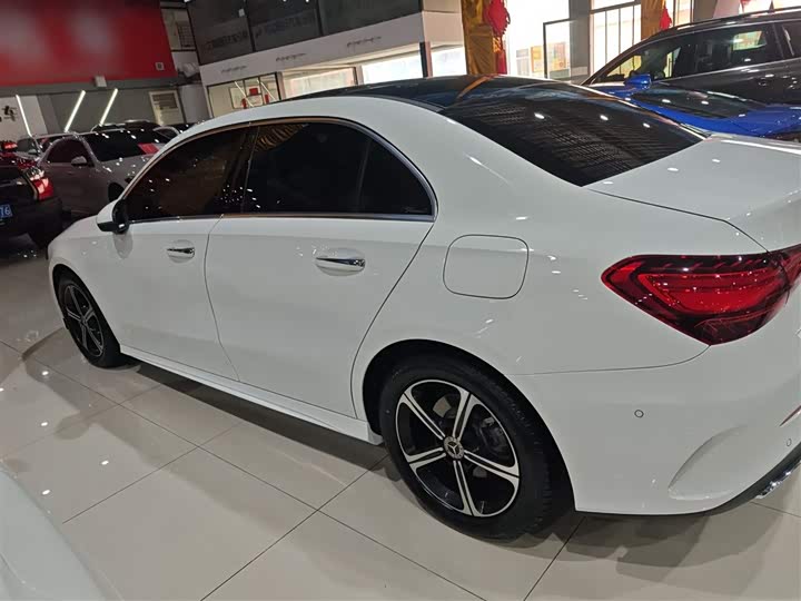 Фото 5 - Mercedes-Benz A-Class