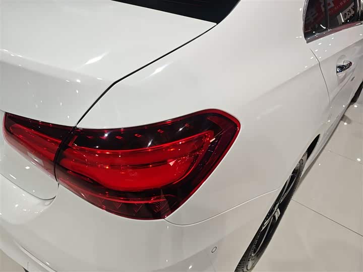 Фото 8 - Mercedes-Benz A-Class