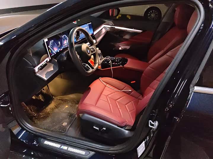 Фото 9 - BMW 5 Series