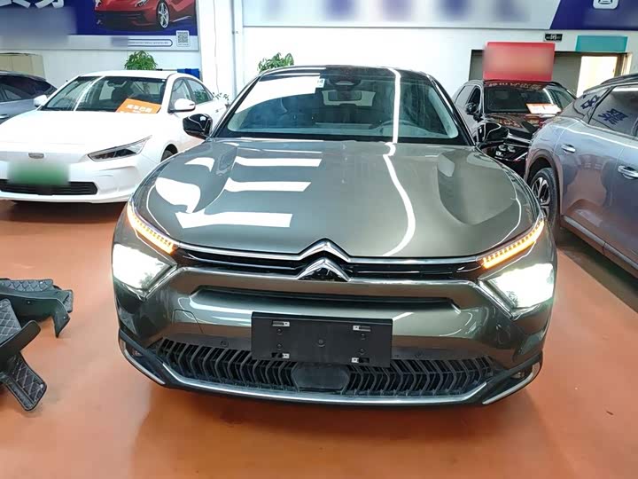 Фото 3 - Citroen C5 X