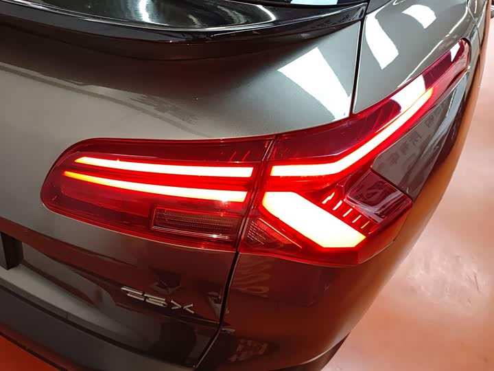 Фото 8 - Citroen C5 X