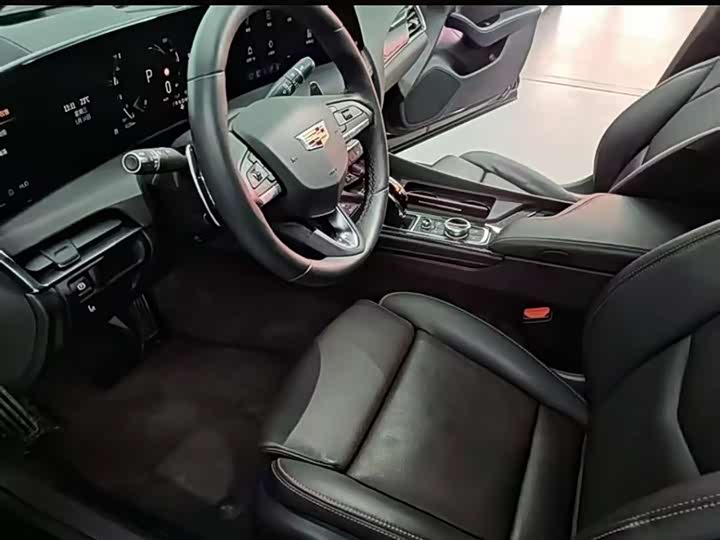 Фото 7 - Cadillac CT5