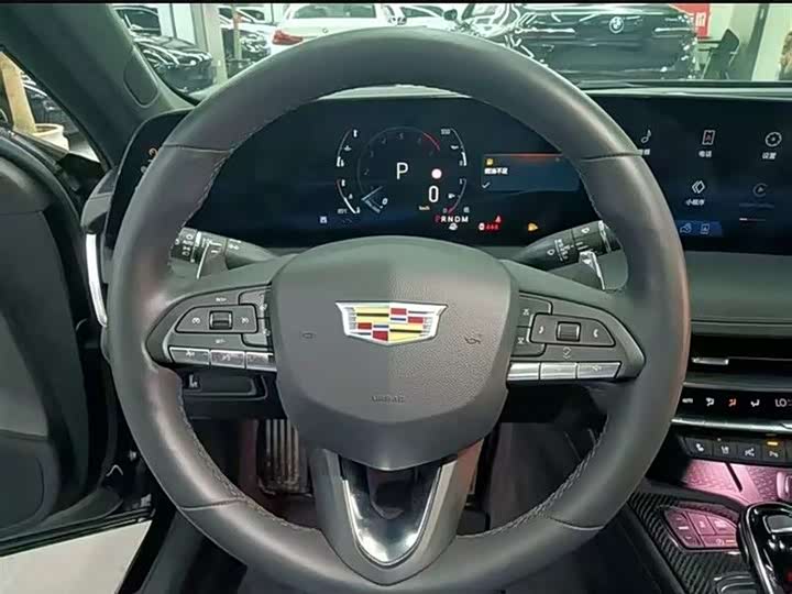 Фото 9 - Cadillac CT5