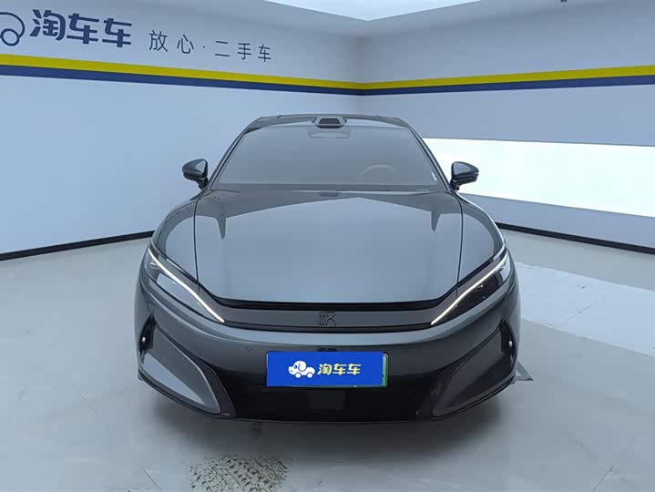 Фото 2 - BYD Han L