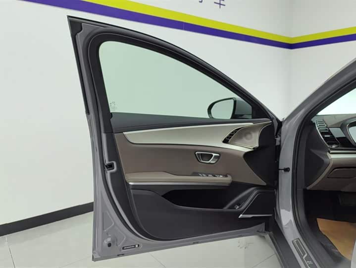 Фото 7 - BYD Han