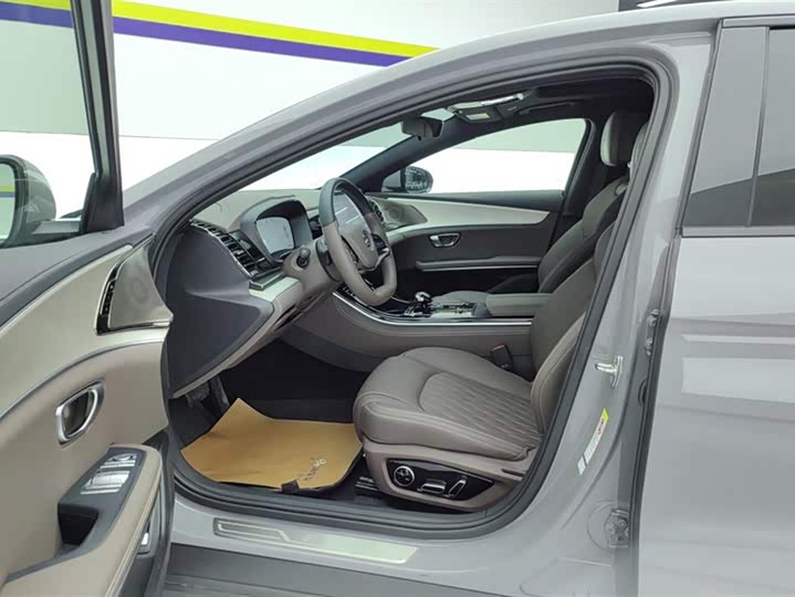 Фото 9 - BYD Han