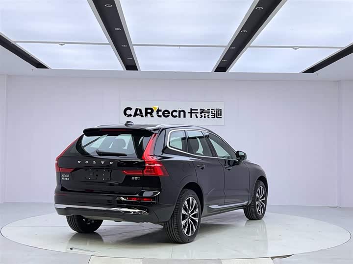 Фото 5 - Volvo XC60